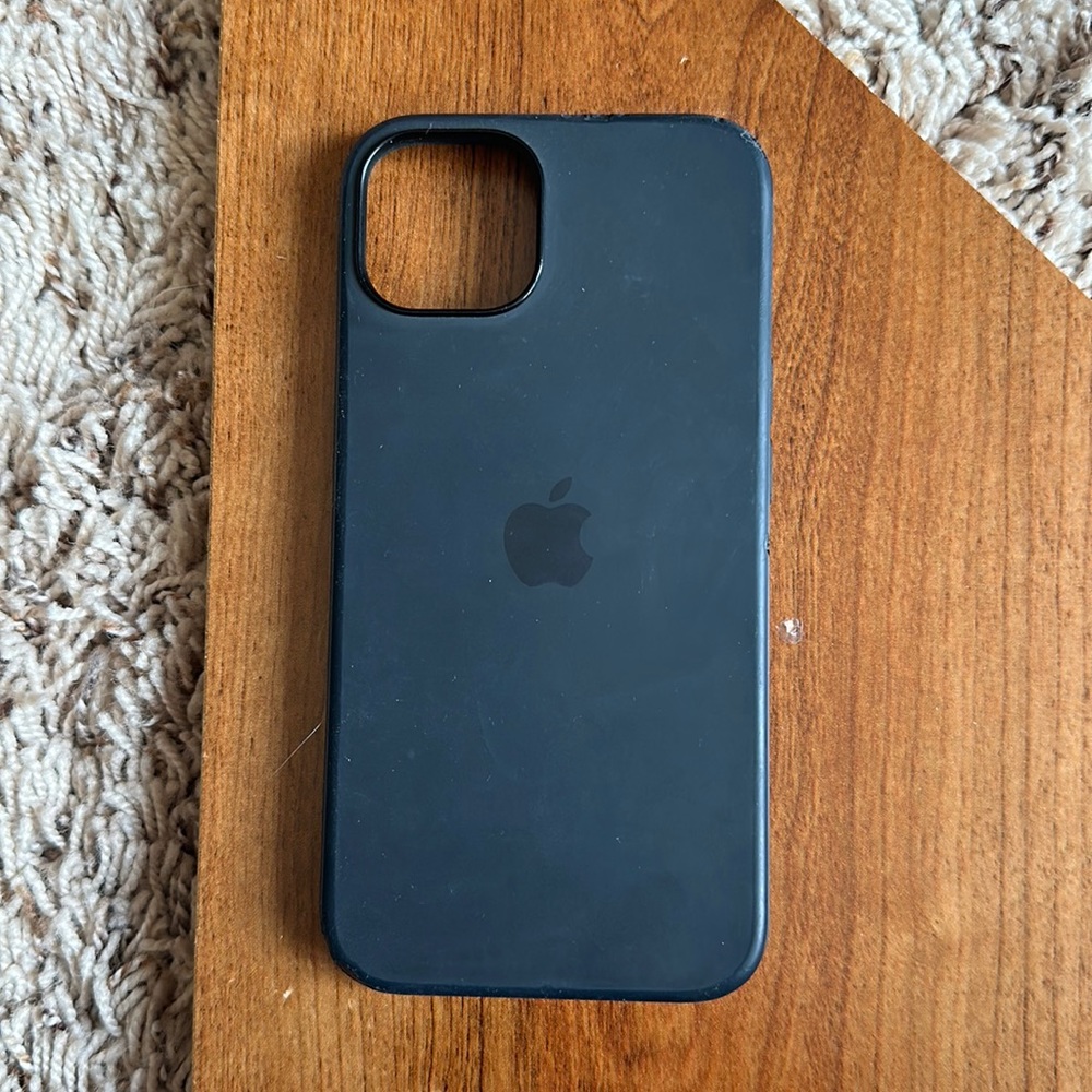 Iphone 13 silicone case